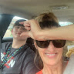 Meet your Posher, Stacie